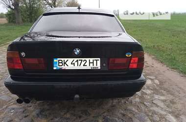 Седан BMW 5 Series 1994 в Ровно