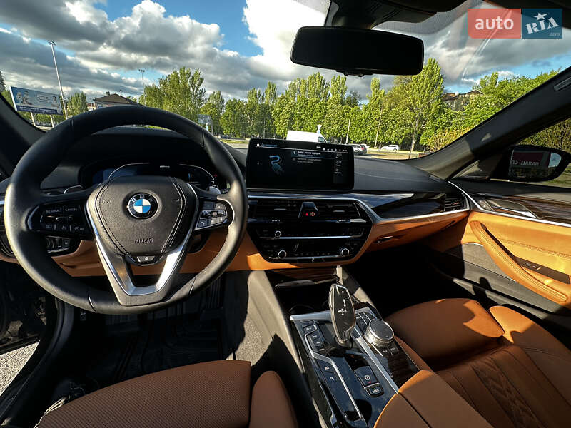 Седан BMW 5 Series 2022 в Запорожье