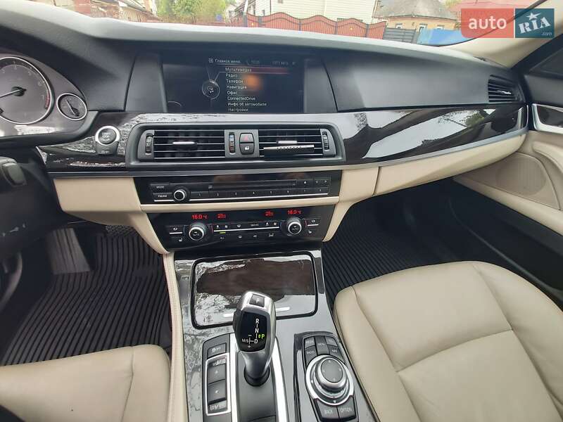 Седан BMW 5 Series 2012 в Черкасах