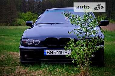 Седан BMW 5 Series 2000 в Ромнах