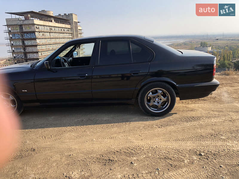 Седан BMW 5 Series 1995 в Одесі