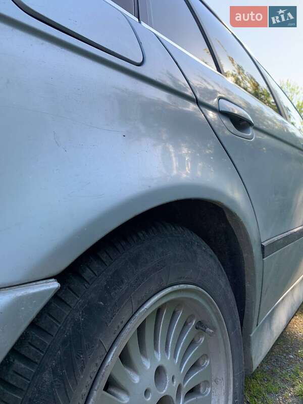 Універсал BMW 5 Series 1998 в Звягелі