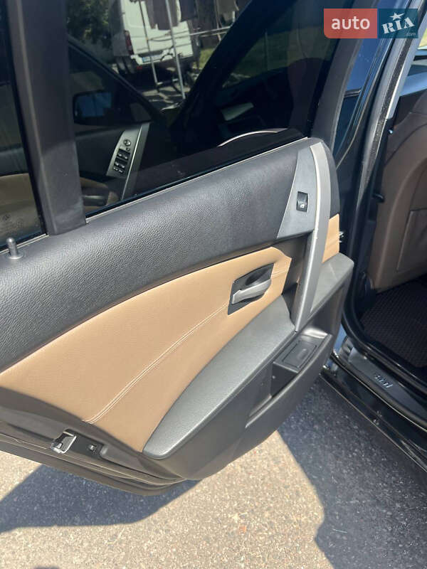 Седан BMW 5 Series 2004 в Одессе