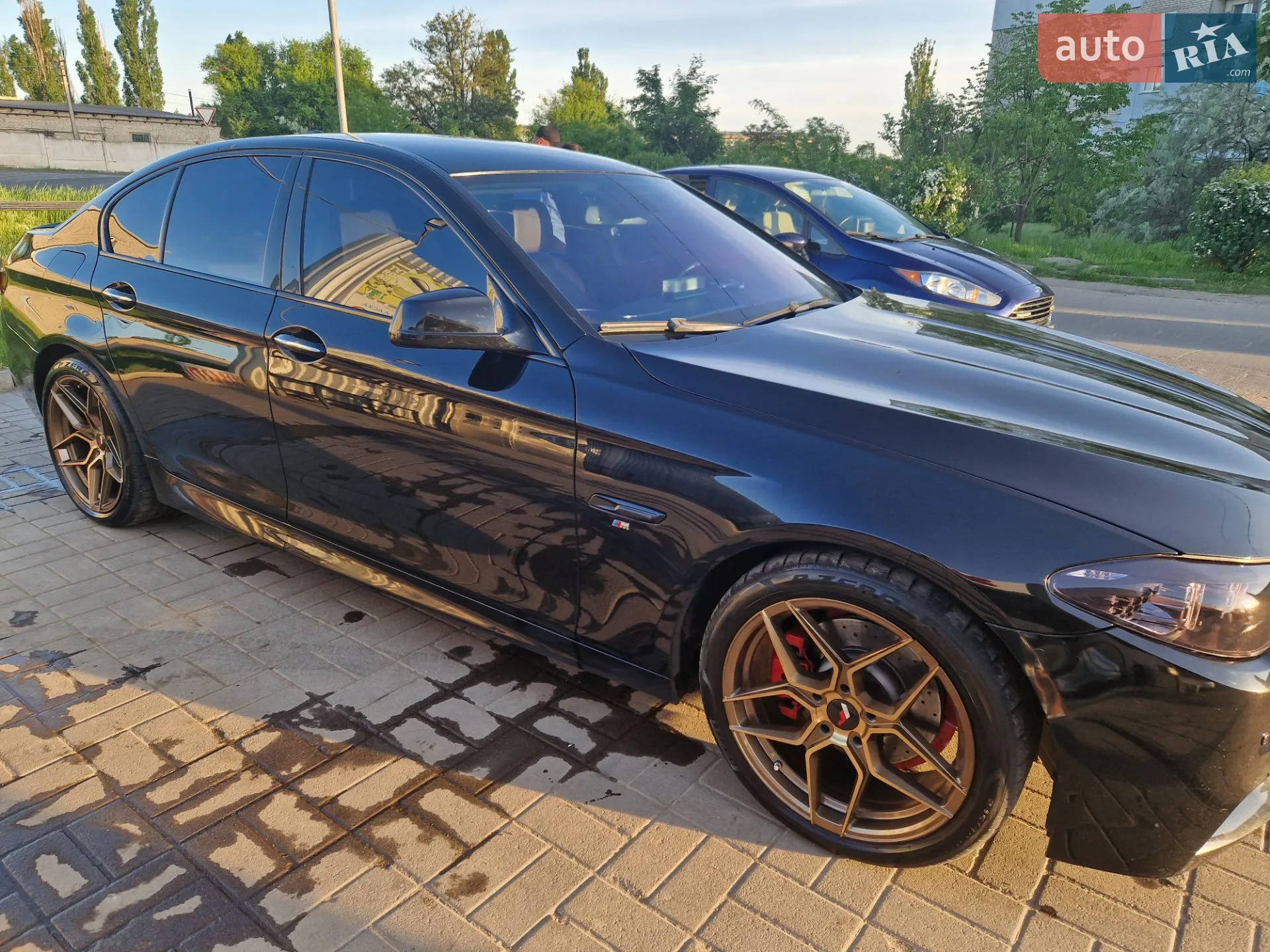 2012 BMW 5er - мініатюра 2