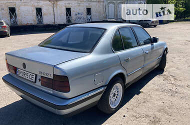Седан BMW 5 Series 1990 в Кролевці
