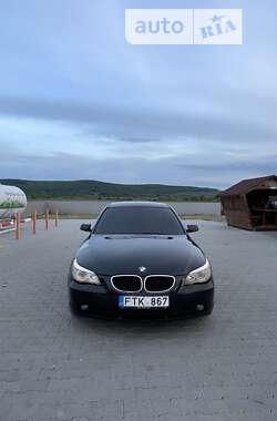 Седан BMW 5 Series 2005 в Новоселице