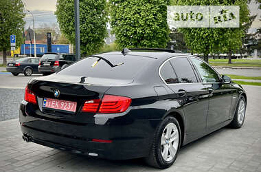 Седан BMW 5 Series 2010 в Луцке