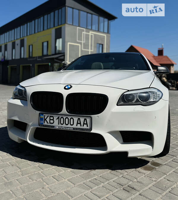 Седан BMW 5 Series 2013 в Виннице