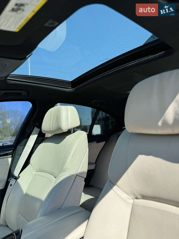 Седан BMW 5 Series 2013 в Виннице