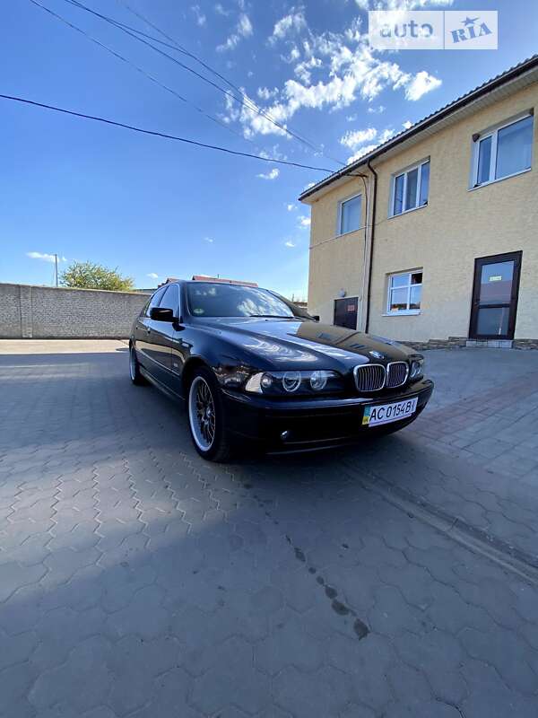 BMW 5 Series 2000