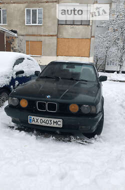 Седан BMW 5 Series 1989 в Харкові