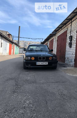 Седан BMW 5 Series 1989 в Харкові