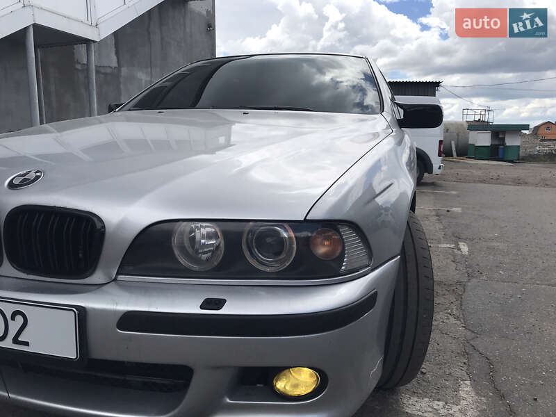 BMW 5 Series 2000