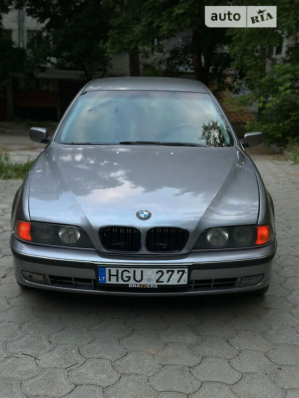 Седан BMW 5 Series 2000 в Херсоне