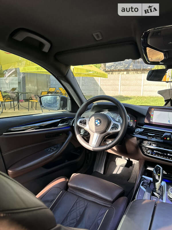 Седан BMW 5 Series 2018 в Виннице