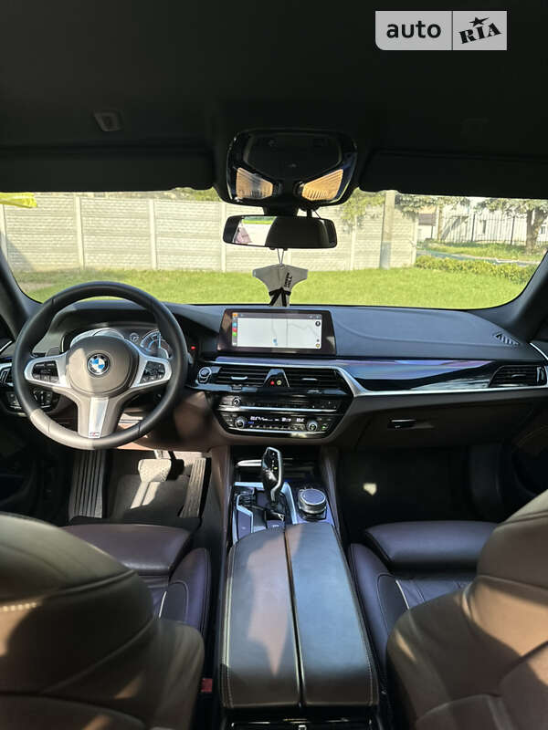 Седан BMW 5 Series 2018 в Виннице