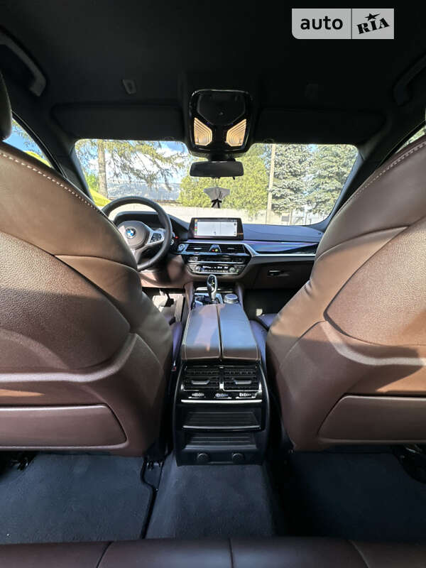 Седан BMW 5 Series 2018 в Виннице