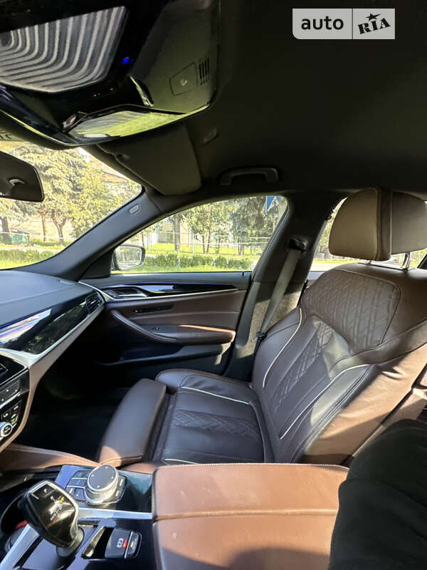 Седан BMW 5 Series 2018 в Виннице