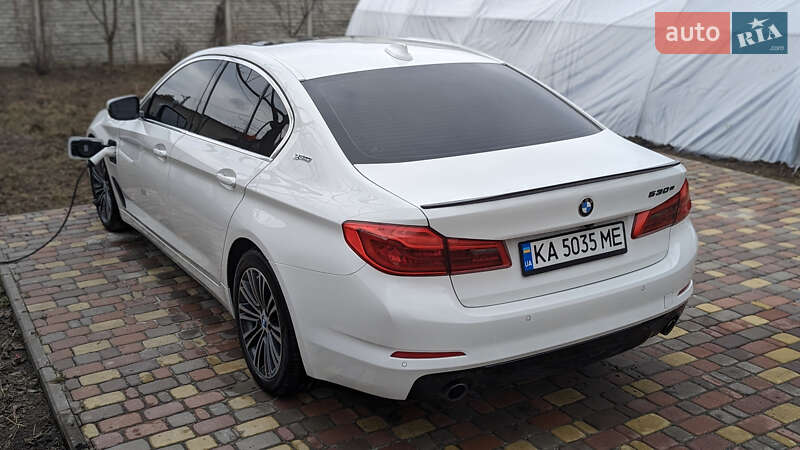 Седан BMW 5 Series 2019 в Киеве
