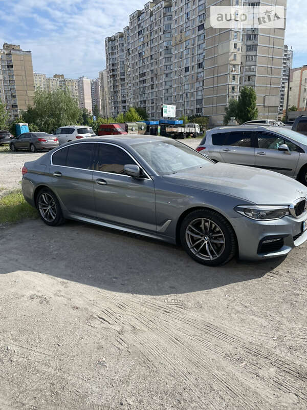 Седан BMW 5 Series 2017 в 