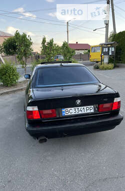 Седан BMW 5 Series 1992 в Львові