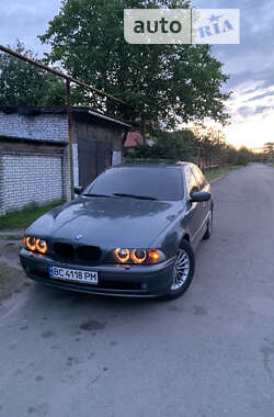 Седан BMW 5 Series 2002 в Червонограде