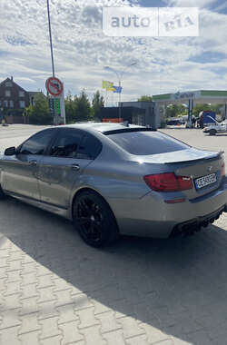 Седан BMW 5 Series 2011 в Чернівцях