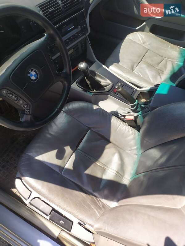 Седан BMW 5 Series 1997 в Звягелі