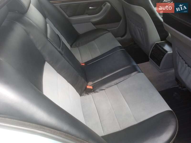 Седан BMW 5 Series 2000 в Костополе