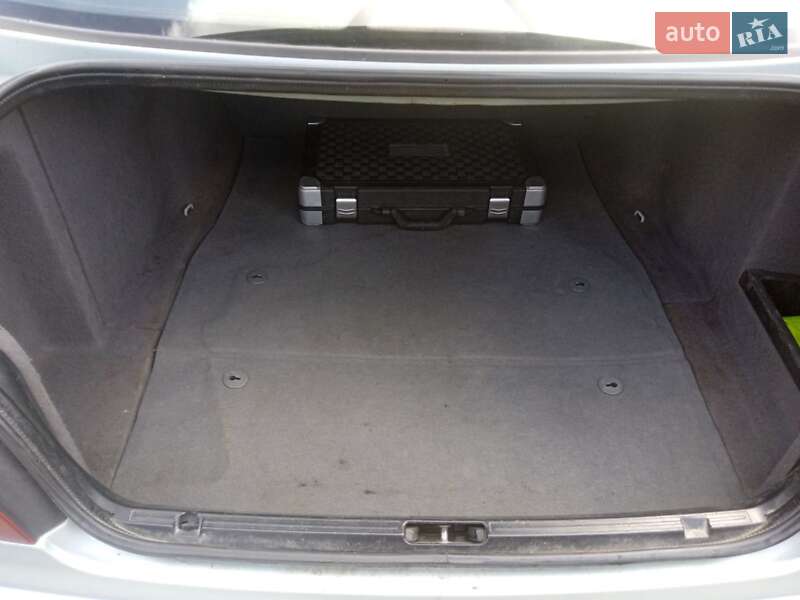 Седан BMW 5 Series 2000 в Костополе