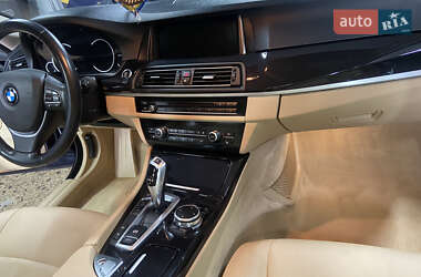 Седан BMW 5 Series 2016 в 