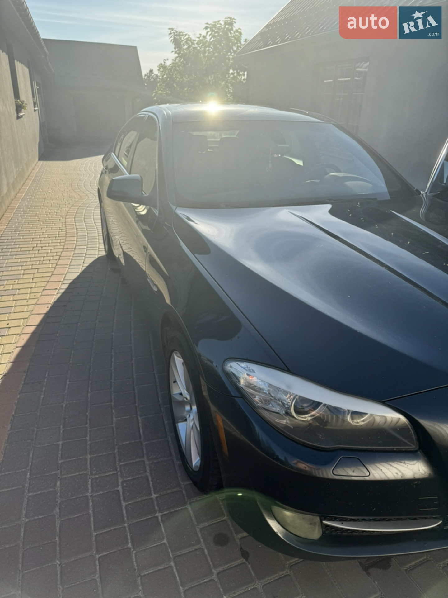 2010 BMW 5er - мініатюра 2