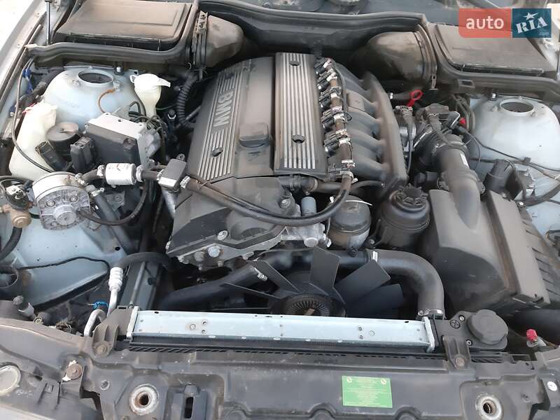 Седан BMW 5 Series 1996 в Броварах