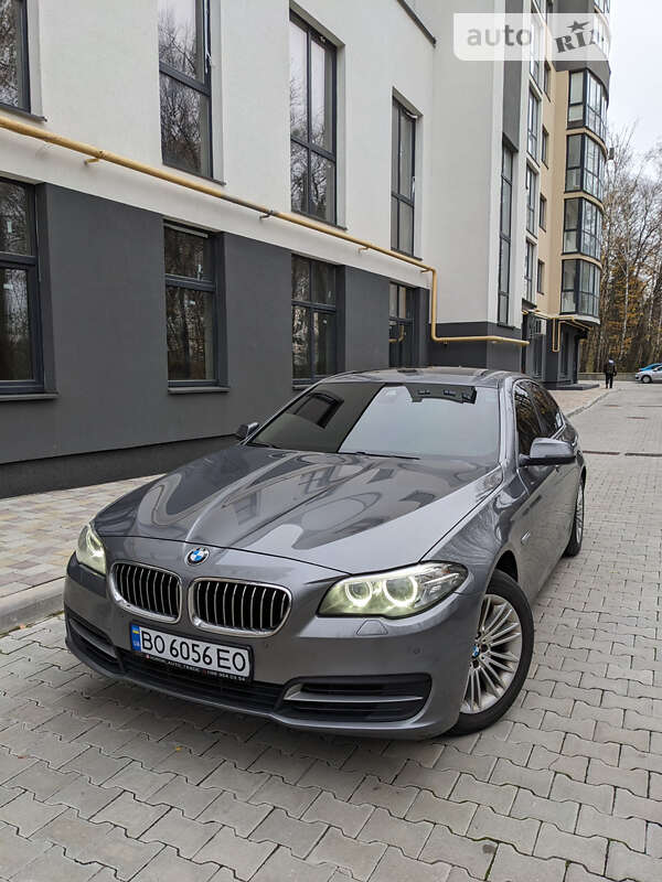 Седан BMW 5 Series 2015 в Тернополі