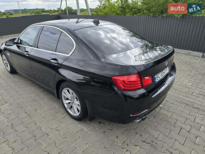 Седан BMW 5 Series 2016 в Львове