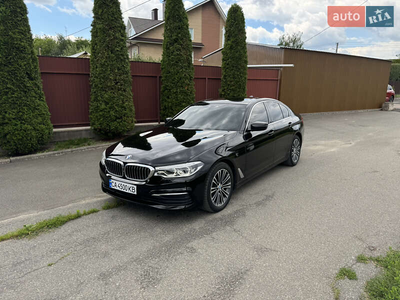 Седан BMW 5 Series 2018 в Дрогобичі