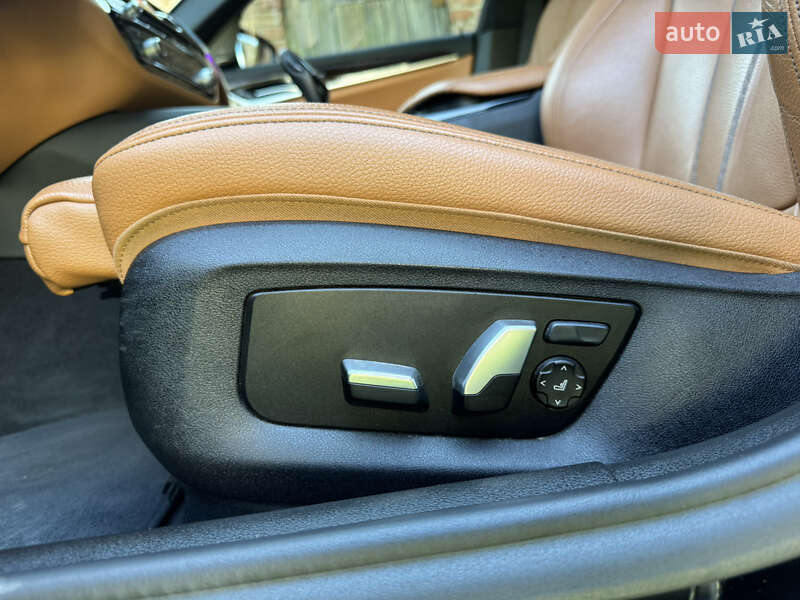 Седан BMW 5 Series 2018 в Дрогобичі