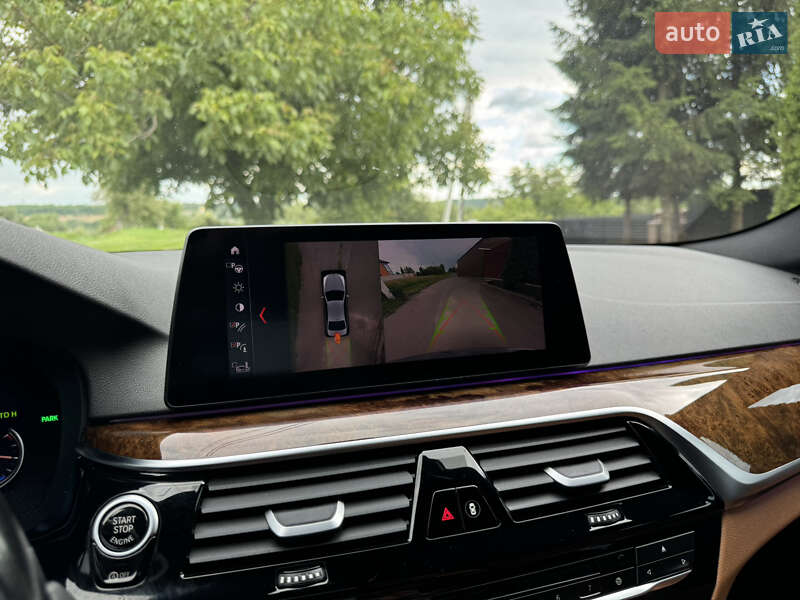 Седан BMW 5 Series 2018 в Дрогобичі