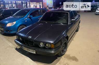 Седан BMW 5 Series 1991 в Новоселиці