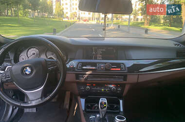 Седан BMW 5 Series 2012 в 