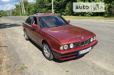 Седан BMW 5 Series 1989 в Городище