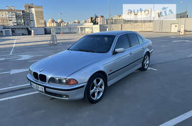 Седан BMW 5 Series 1997 в Киеве