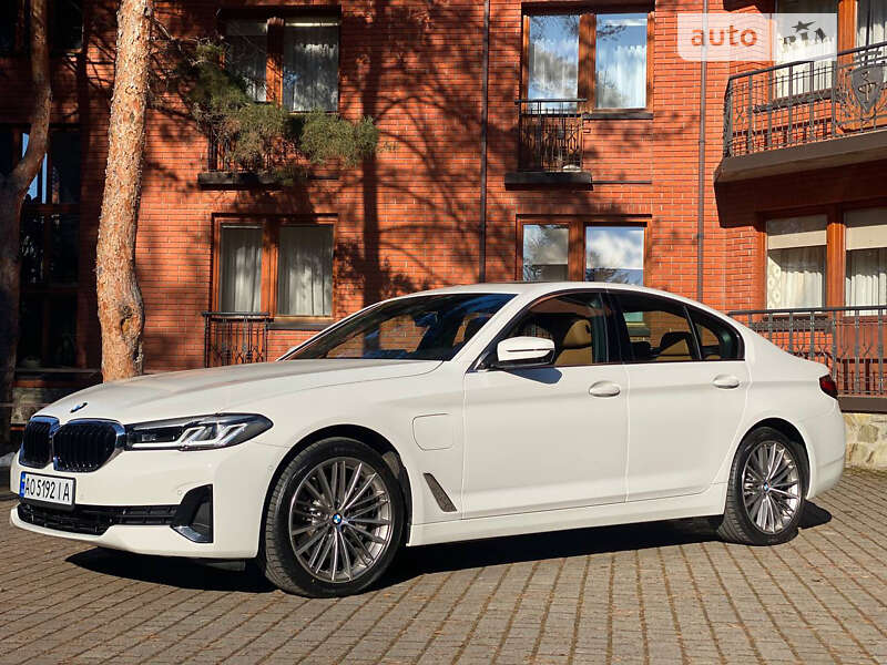 BMW 5 Series 2021