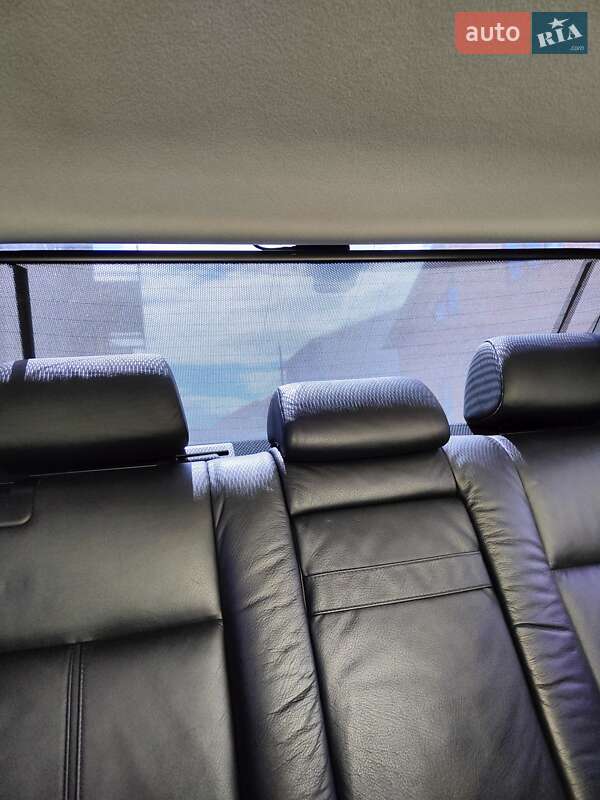 Седан BMW 5 Series 2003 в Черновцах