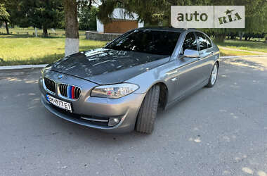 Седан BMW 5 Series 2012 в Ромнах