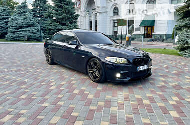 Седан BMW 5 Series 2011 в Одессе