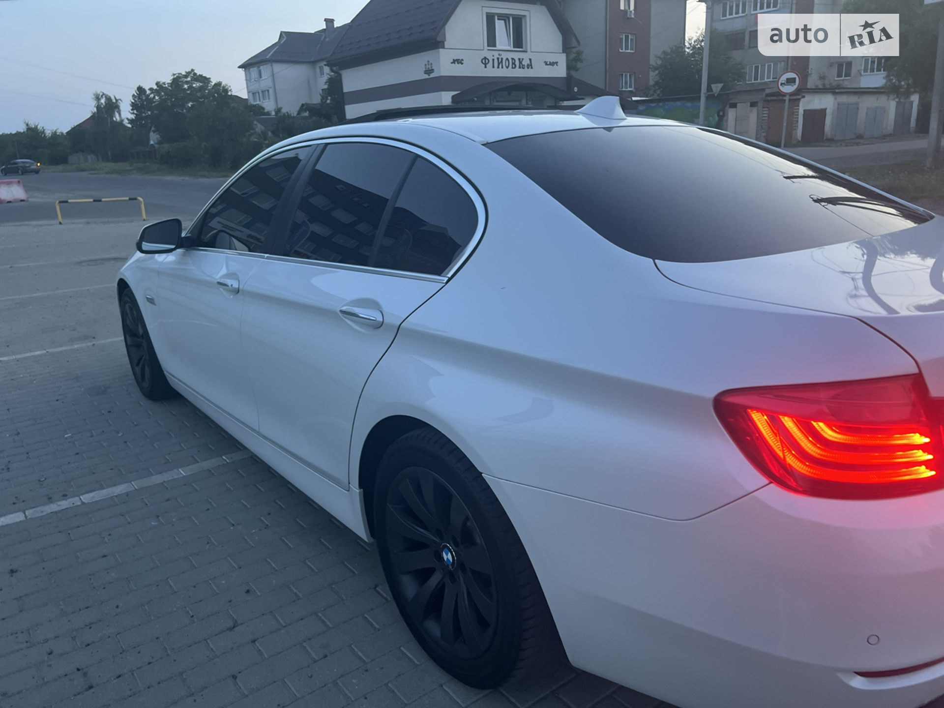 2016 BMW 5er - мініатюра 15