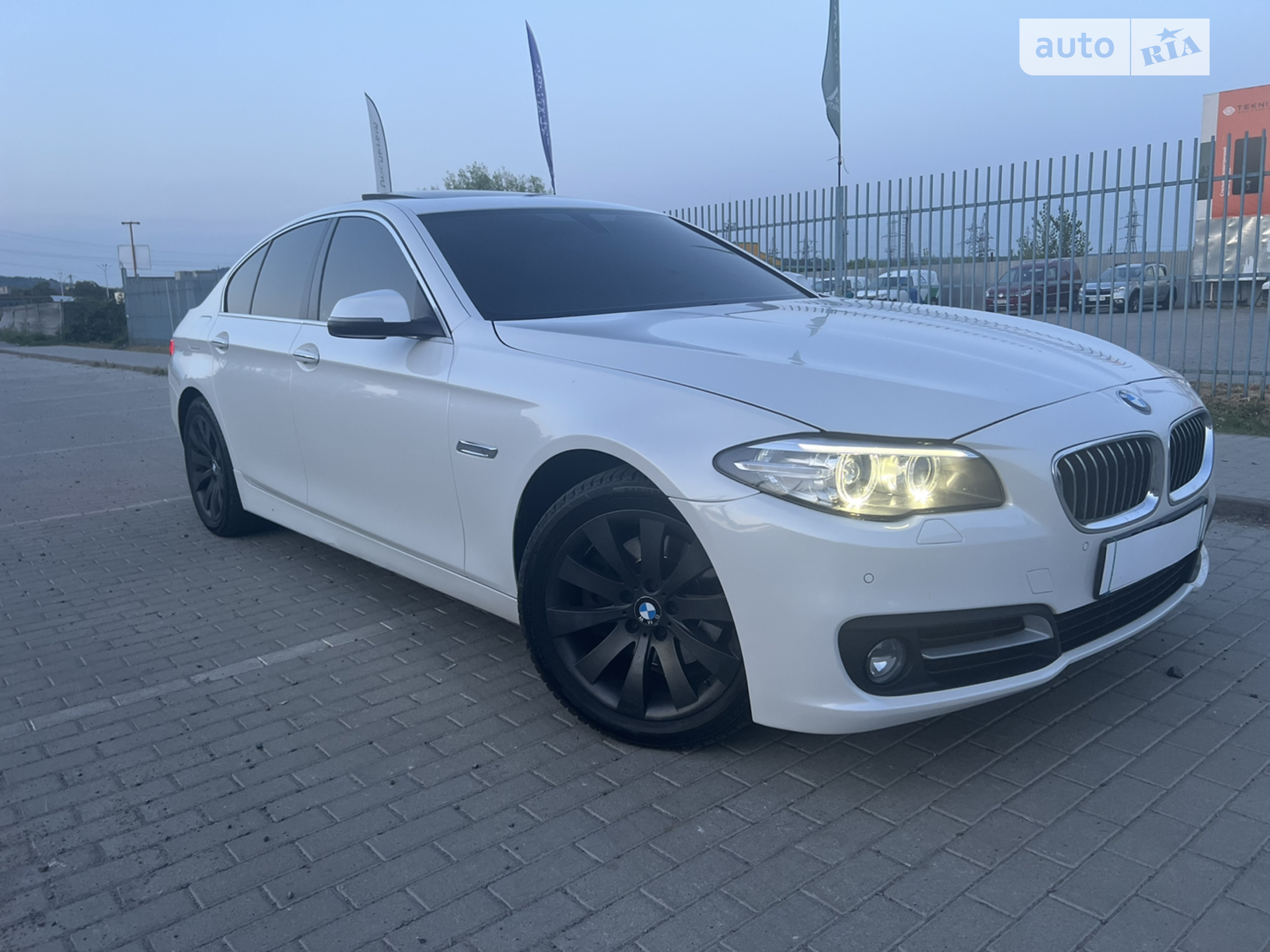 2016 BMW 5er - мініатюра 5