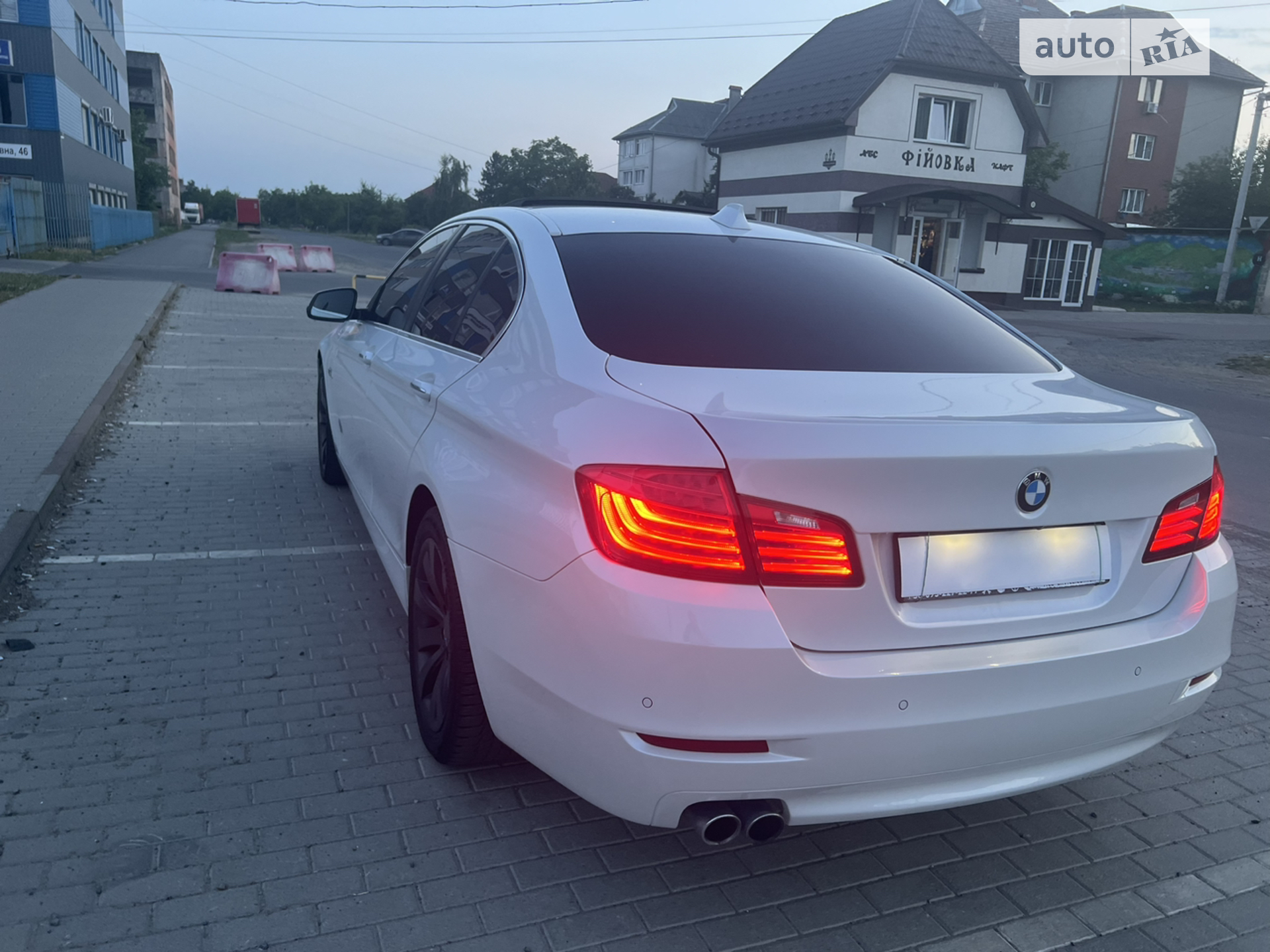 2016 BMW 5er - мініатюра 16