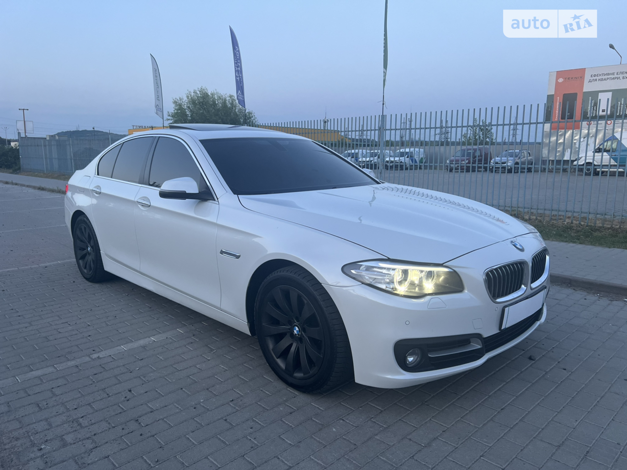 2015 BMW 5er - мініатюра 19
